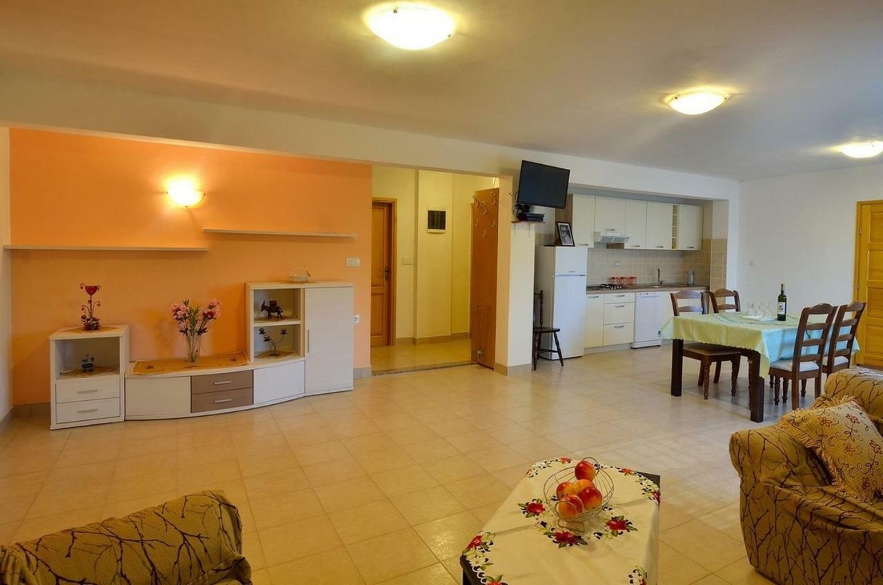 Apartment Nada With Private Pool ブゼト エクステリア 写真