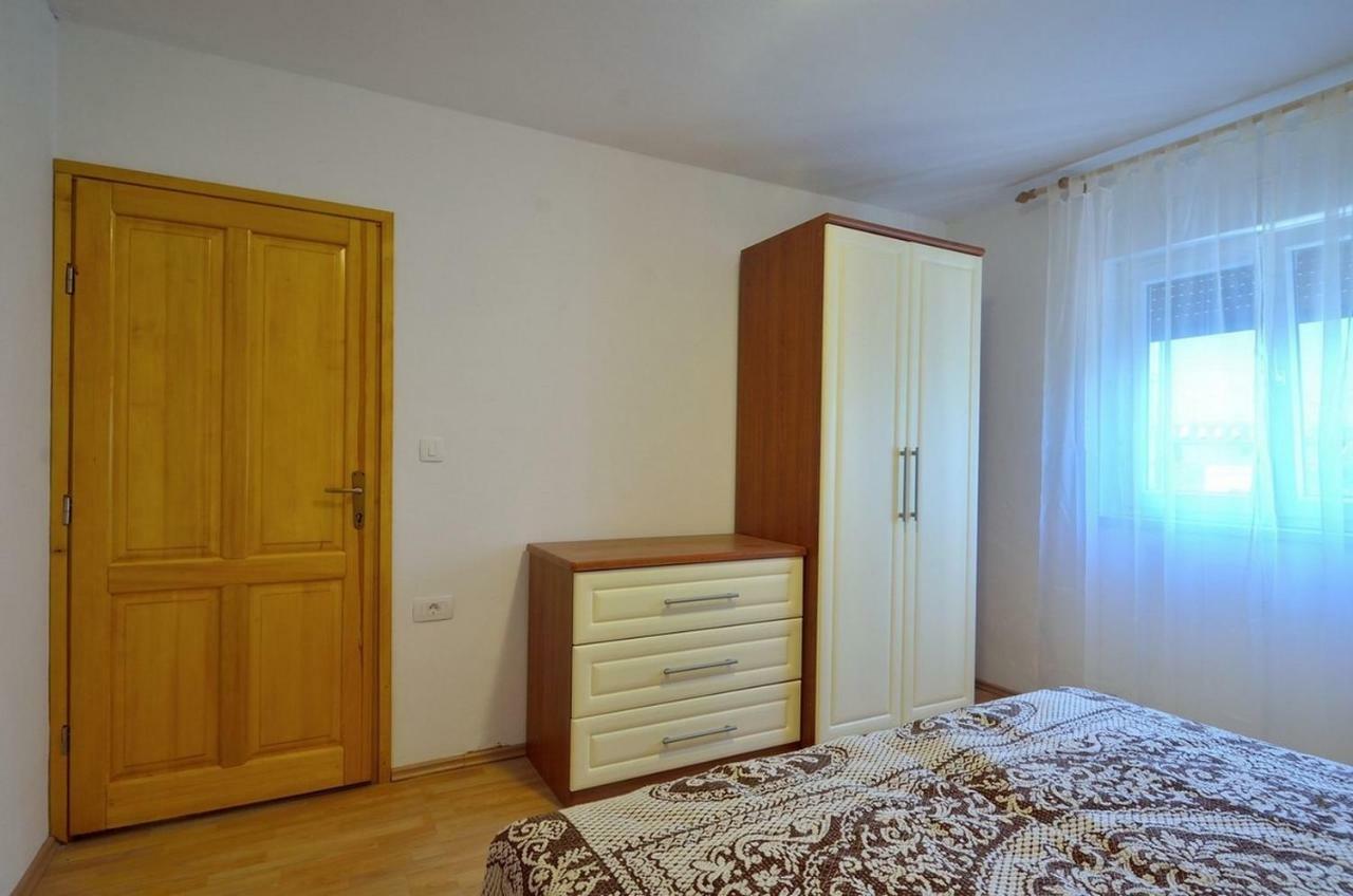 Apartment Nada With Private Pool ブゼト エクステリア 写真
